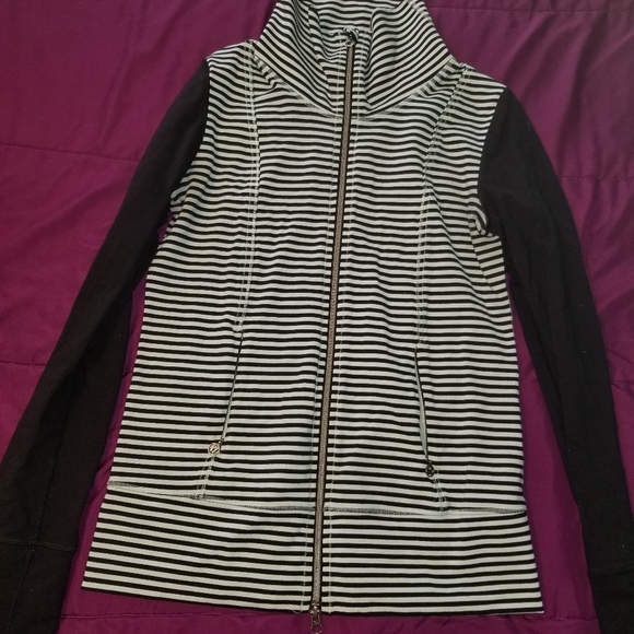 Lululemon long sleeve turtleneck sweater - Picture 1 of 14